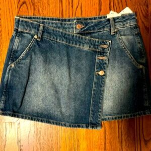 We the free cross button jeans skirt, gold hardware size 29 NWT